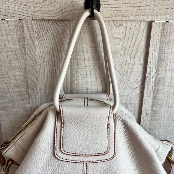 Hobo Sheila Large Satchel W Guitar Strap In Powder White - Picture 5 of 16